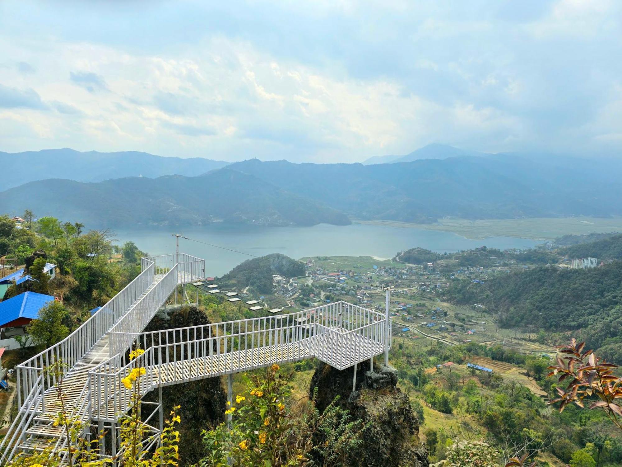 Rock Garden Resort Pokhara Extérieur photo