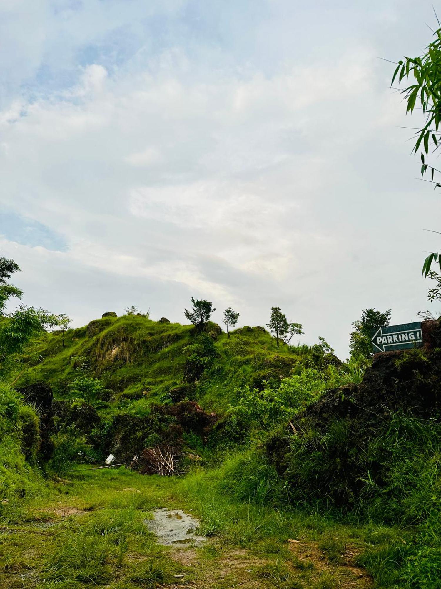 Rock Garden Resort Pokhara Extérieur photo