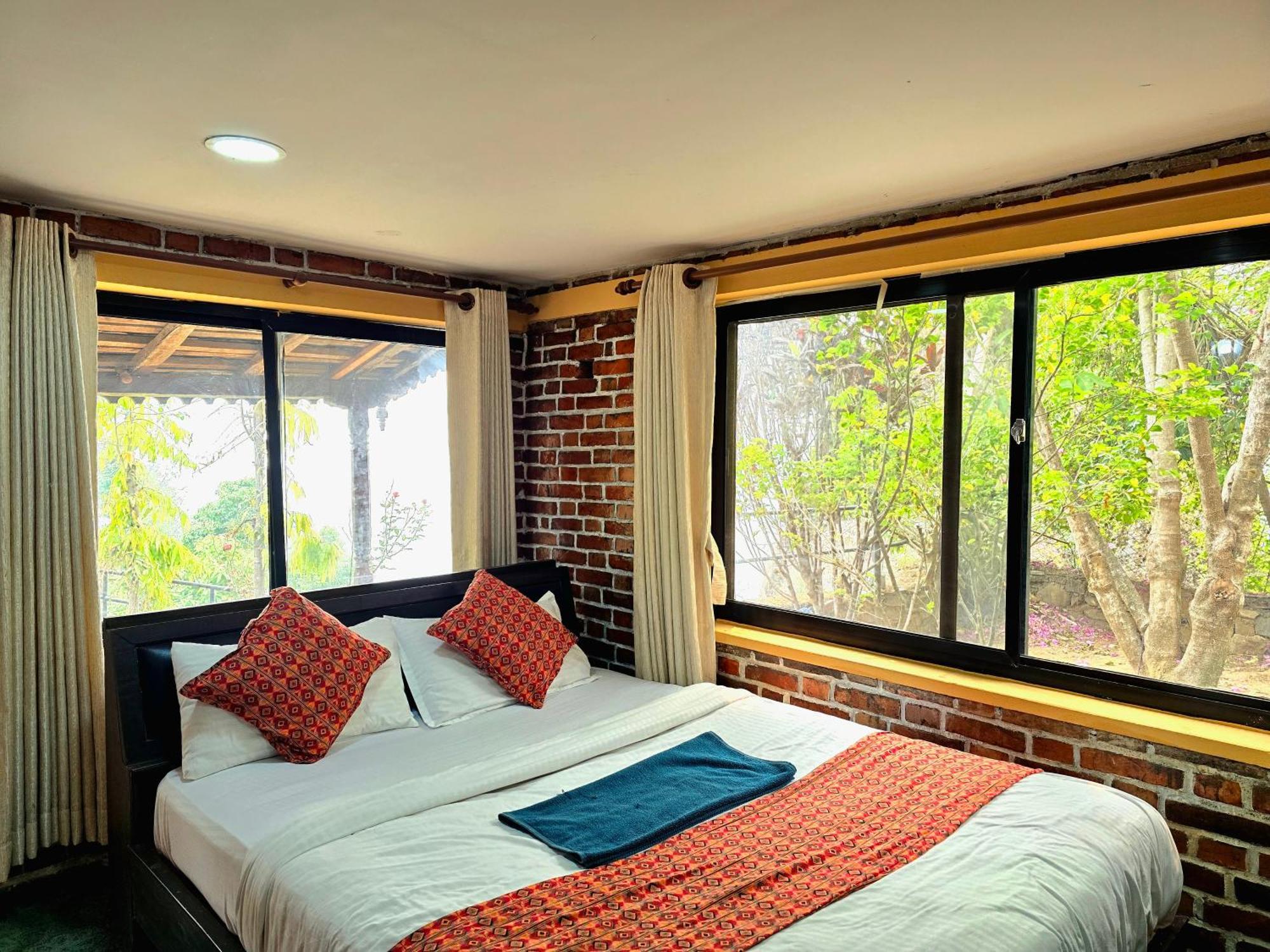 Rock Garden Resort Pokhara Extérieur photo